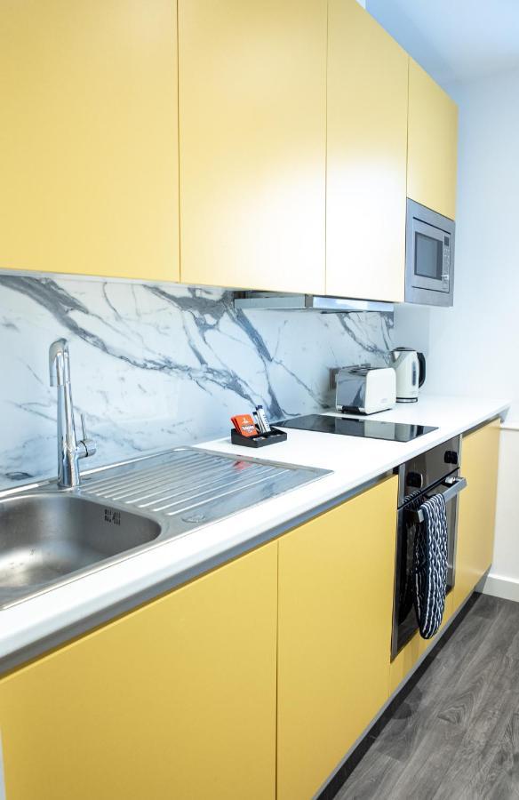 Bells Court Studios - Sheffield City Centre, Opulent Living Serviced Accommodation Екстериор снимка